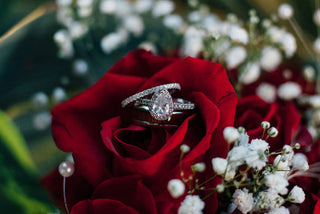 Difference Between Hidden Halo Engagement Ring Vs. Halo Engagement Rings